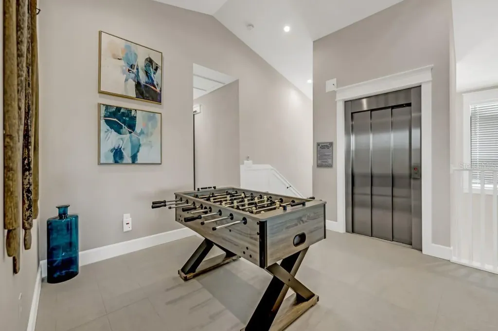 234 Grant Drive Sarasota FL 34236