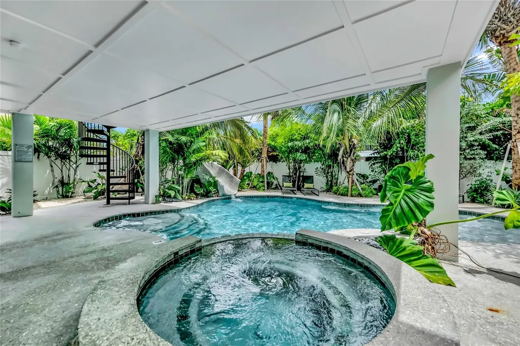 234 Grant Drive Sarasota FL 34236