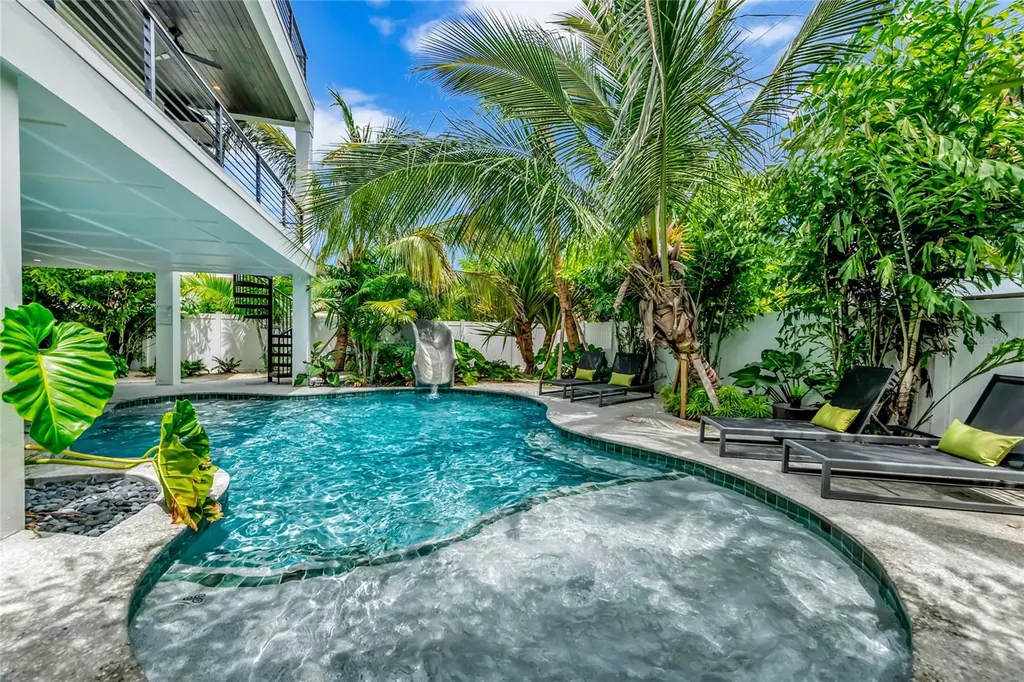 234 Grant Drive Sarasota FL 34236