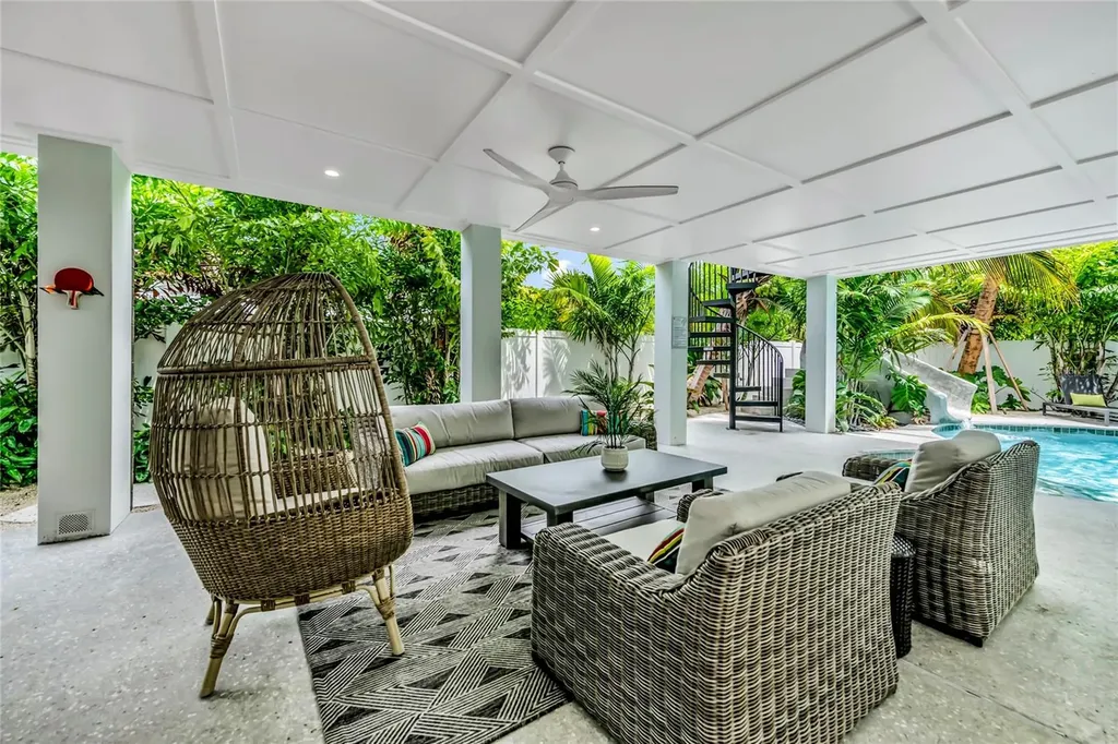 234 Grant Drive Sarasota FL 34236