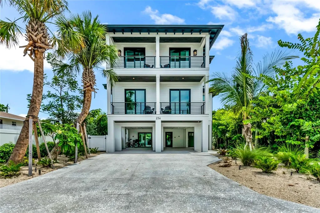 234 Grant Drive Sarasota FL 34236