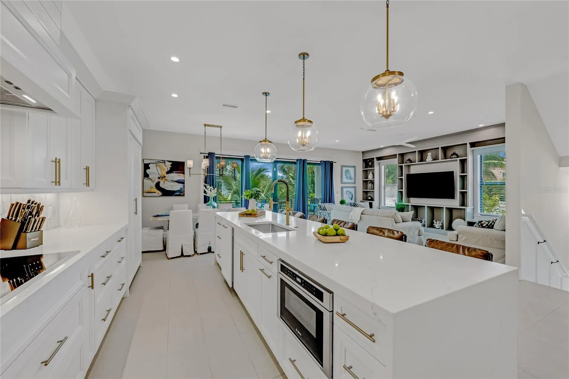 234 Grant Drive Sarasota FL 34236