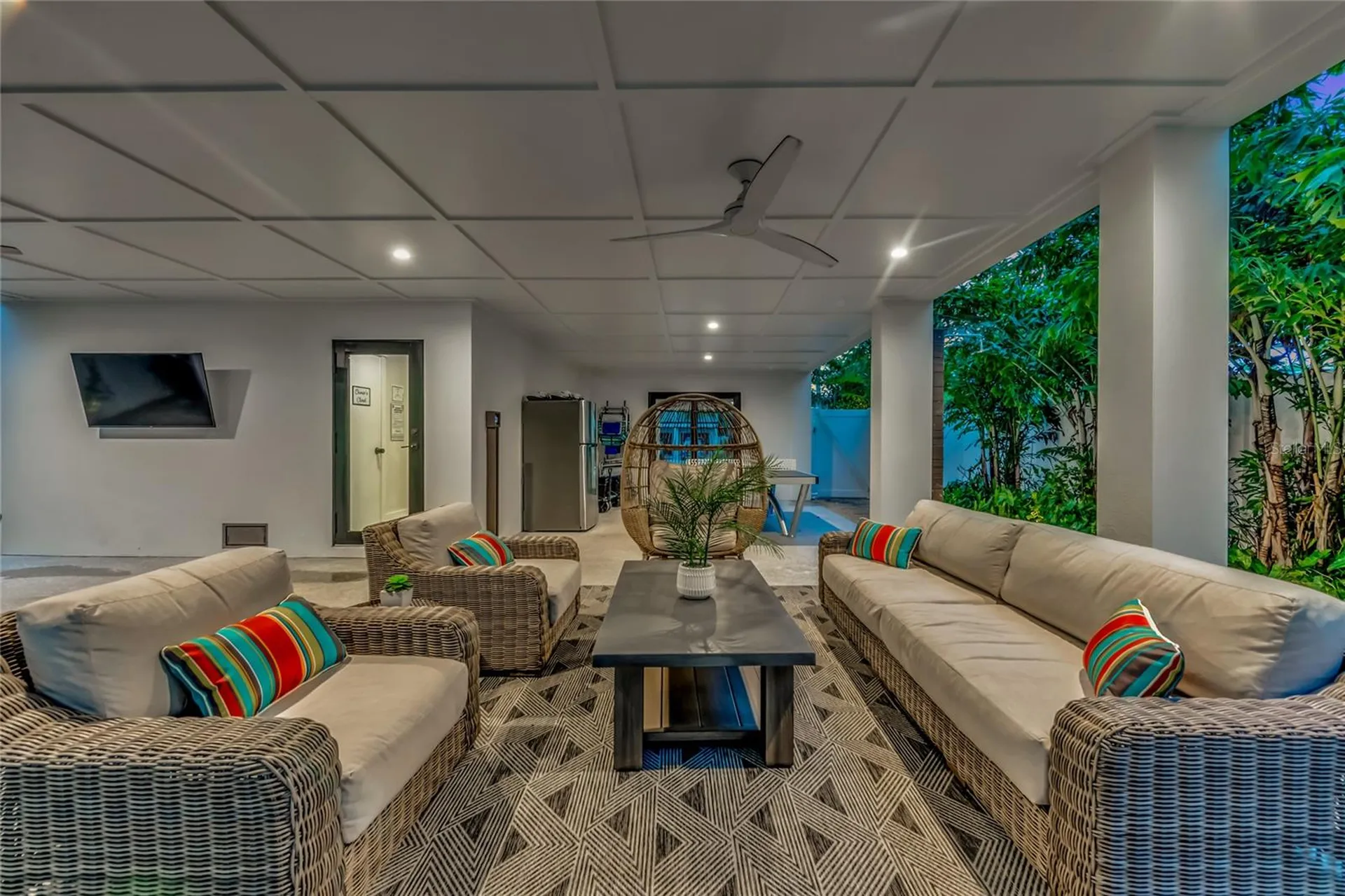 234 Grant Drive Sarasota FL 34236