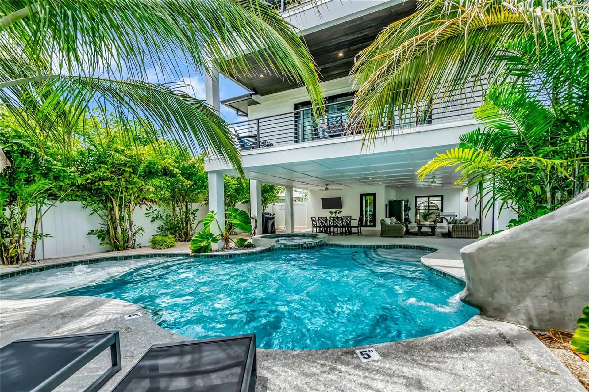 234 Grant Drive Sarasota FL 34236