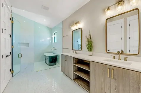 234 Grant Drive Sarasota FL 34236