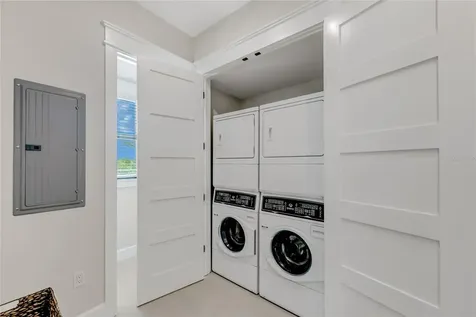 234 Grant Drive Sarasota FL 34236