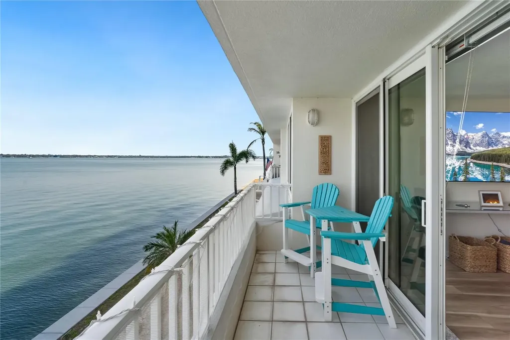 5279 Isla Key Boulevard S St Petersburg FL 33715