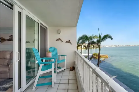 5279 Isla Key Boulevard S St Petersburg FL 33715