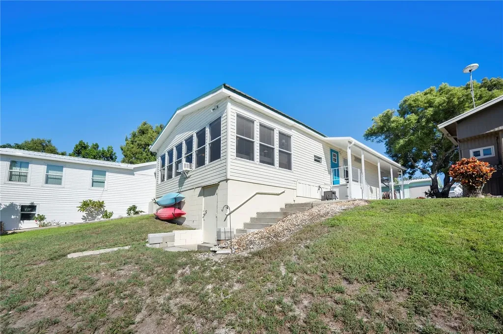 13 Blue Quill Circle Lake Wales FL 33898