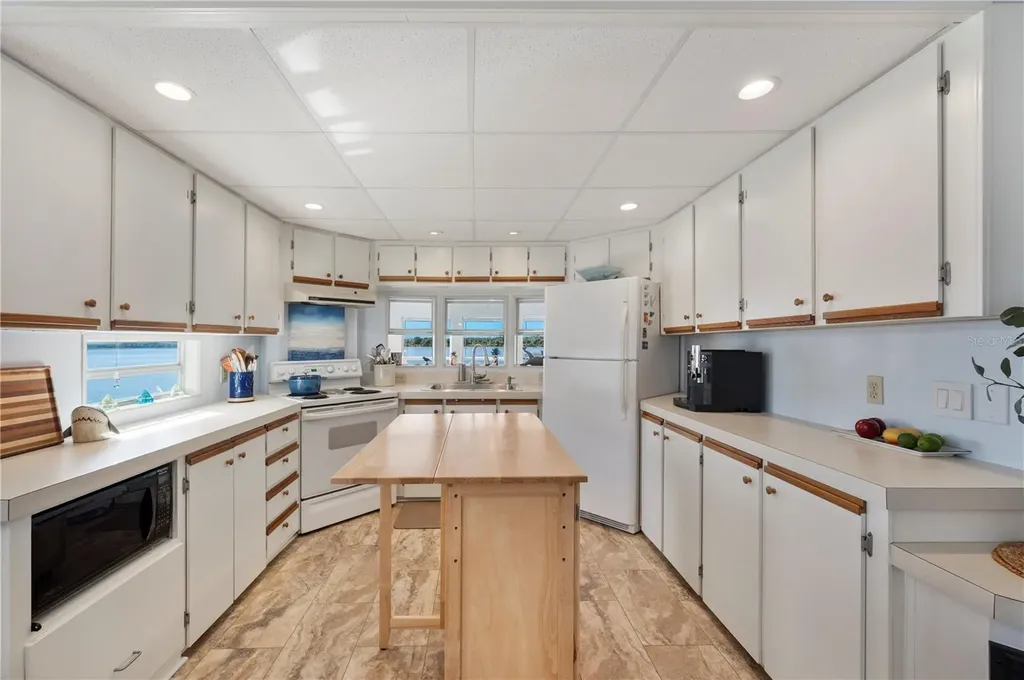 13 Blue Quill Circle Lake Wales FL 33898