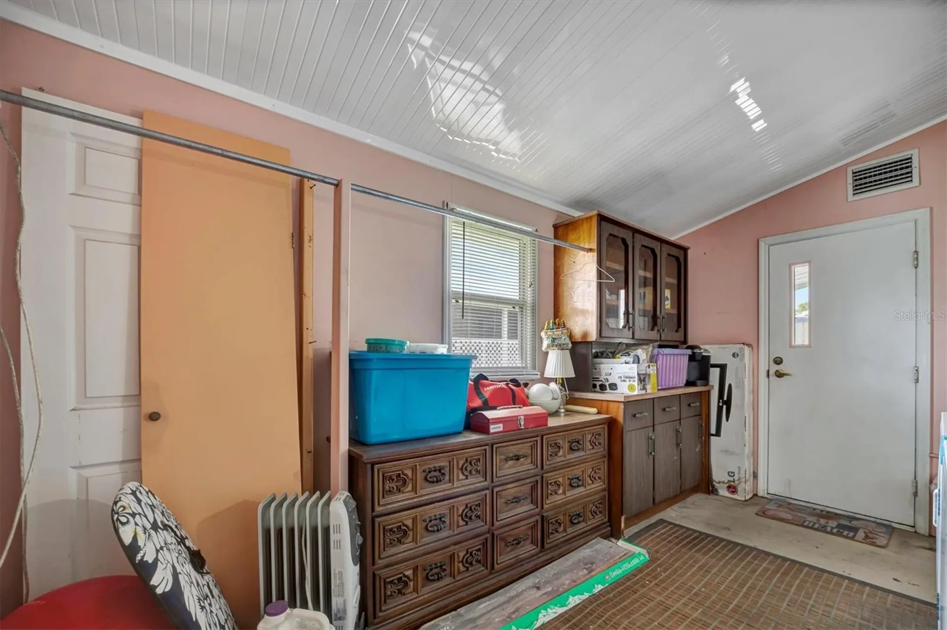 122 E Saint Annes Circle Apollo Beach FL 33572