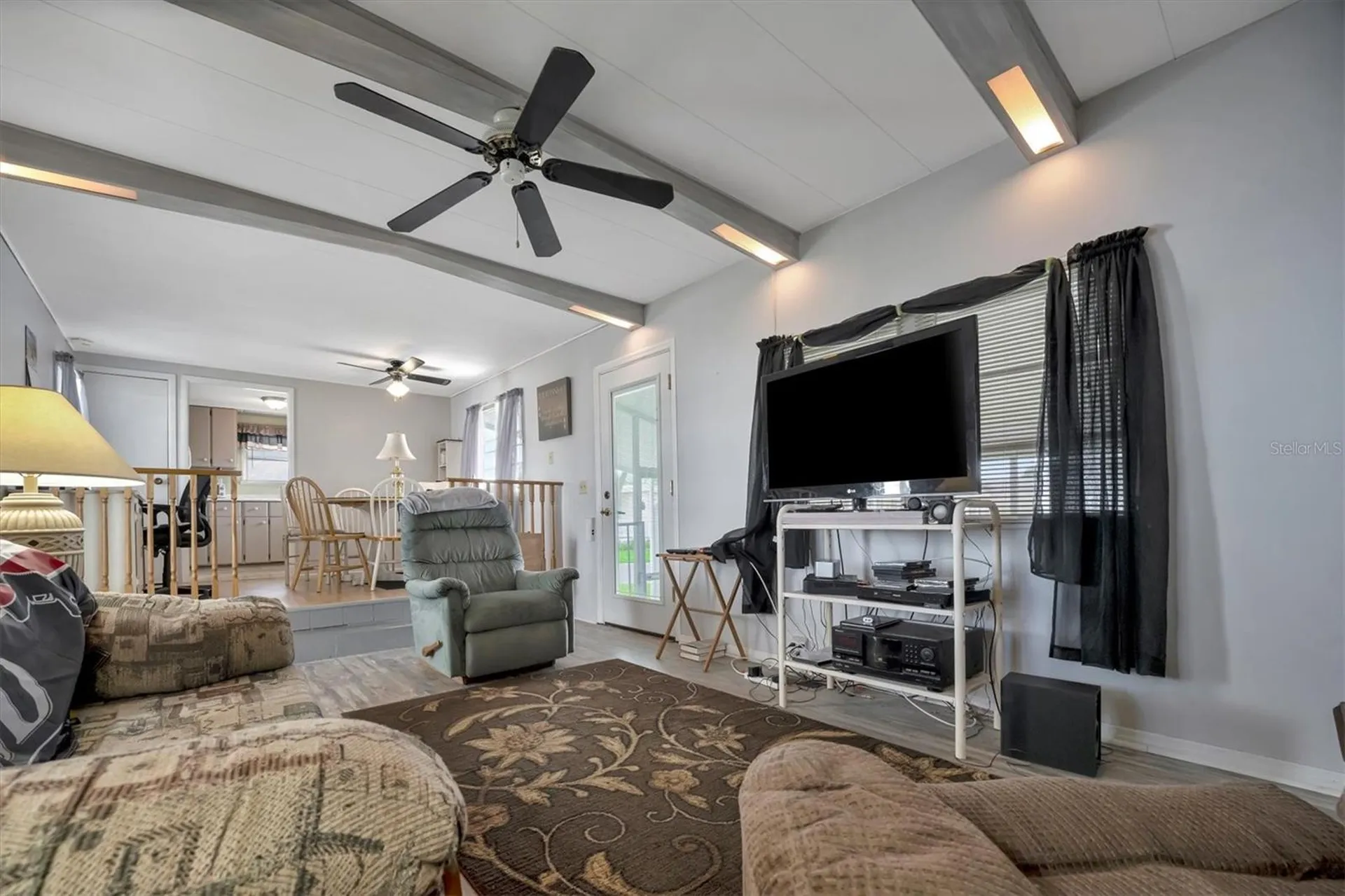 122 E Saint Annes Circle Apollo Beach FL 33572