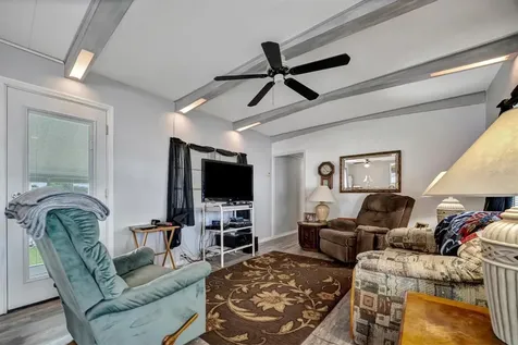 122 E Saint Annes Circle Apollo Beach FL 33572