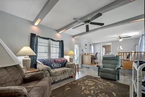 122 E Saint Annes Circle Apollo Beach FL 33572