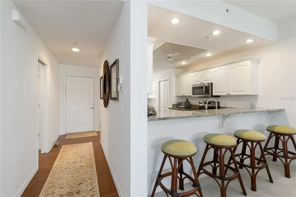 5240 Hyland Hills Avenue Sarasota FL 34241