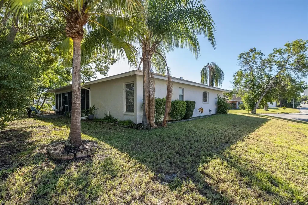 8015 San Fernando Drive Port Richey FL 34668