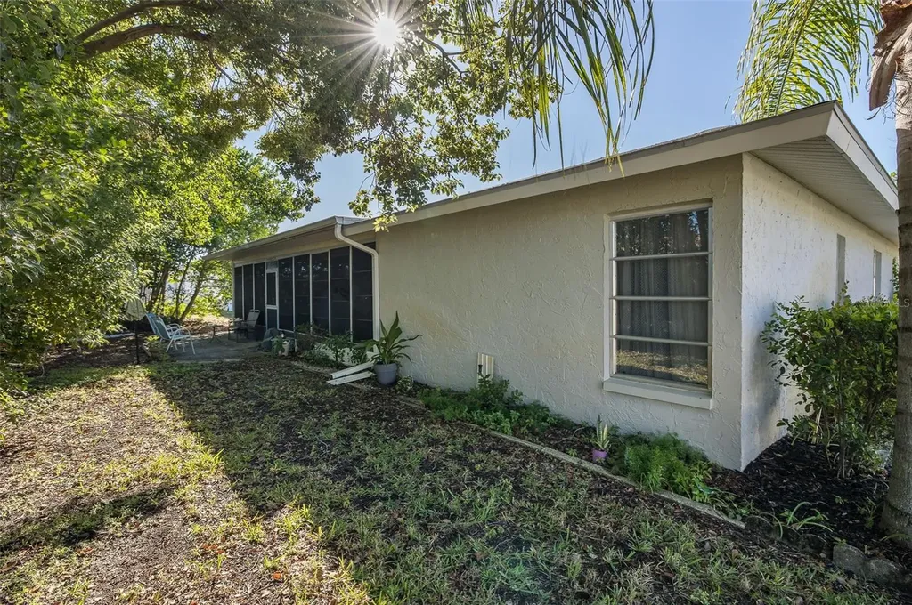 8015 San Fernando Drive Port Richey FL 34668
