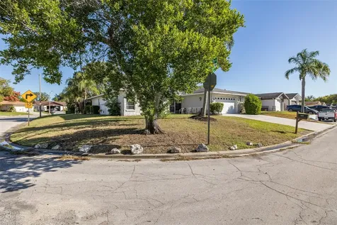 8015 San Fernando Drive Port Richey FL 34668