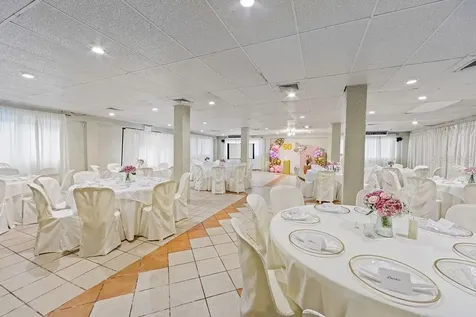 690 Los Naborias Street Vega Alta PR 00692