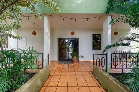 690 Los Naborias Street Vega Alta PR 00692