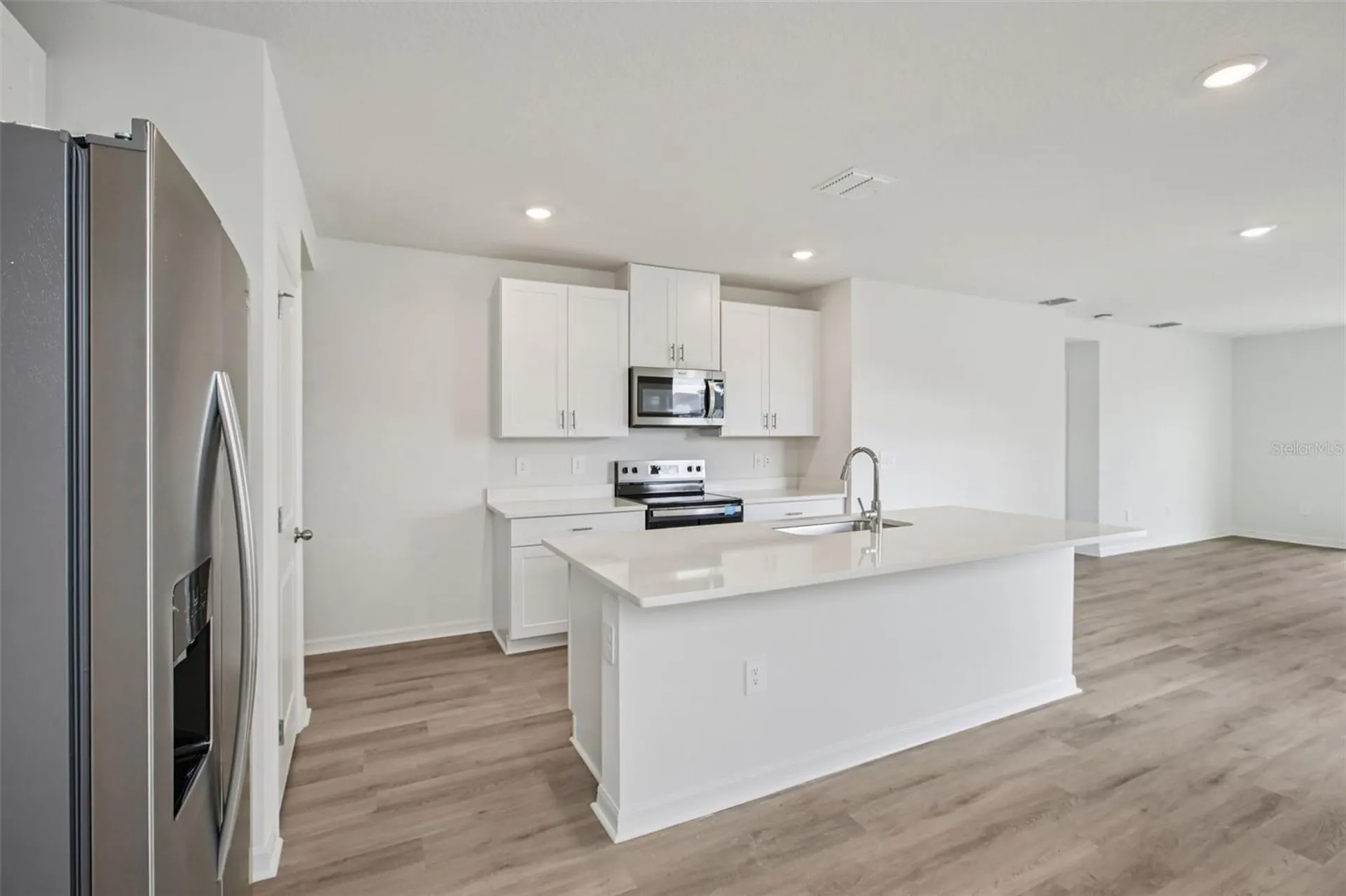 1778 Brekey Way Zephyrhills FL 33541
