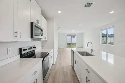 1778 Brekey Way Zephyrhills FL 33541