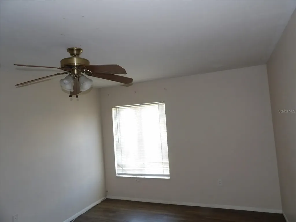 8602 Champlain Tampa FL 33614