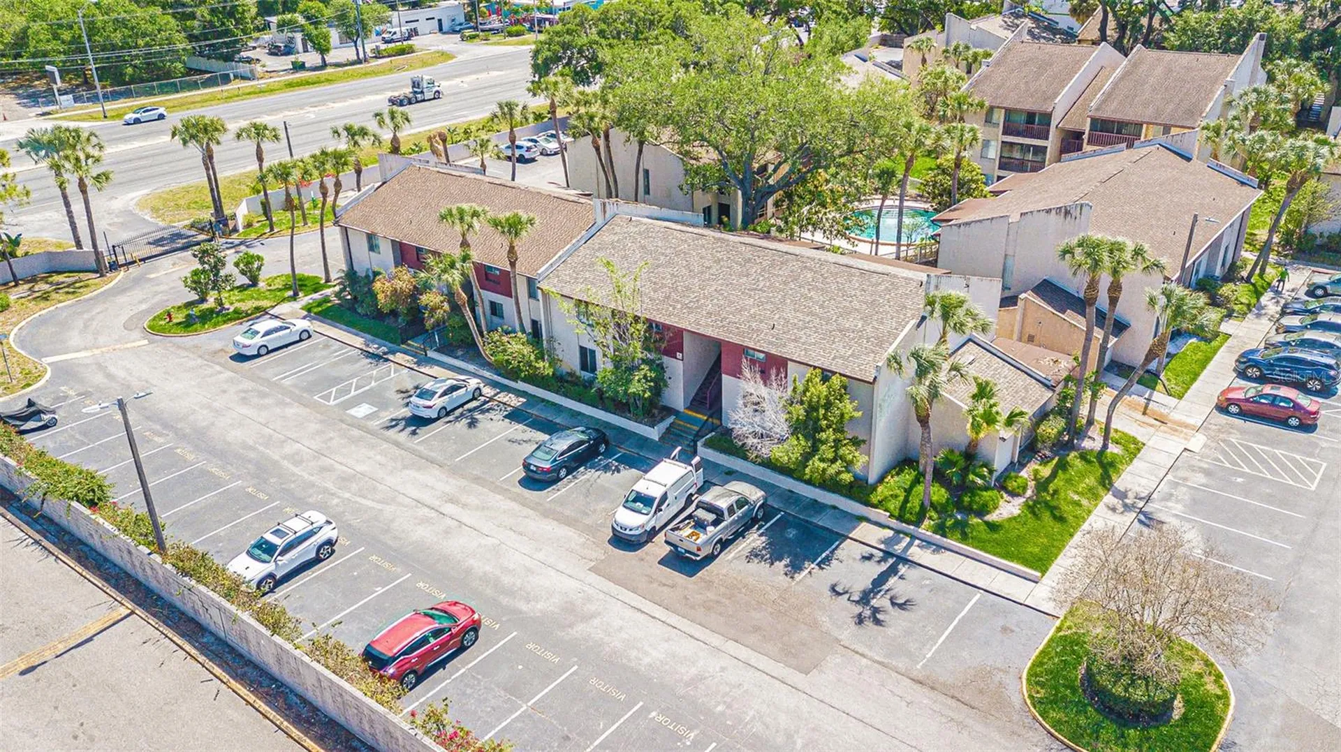 8602 Champlain Tampa FL 33614