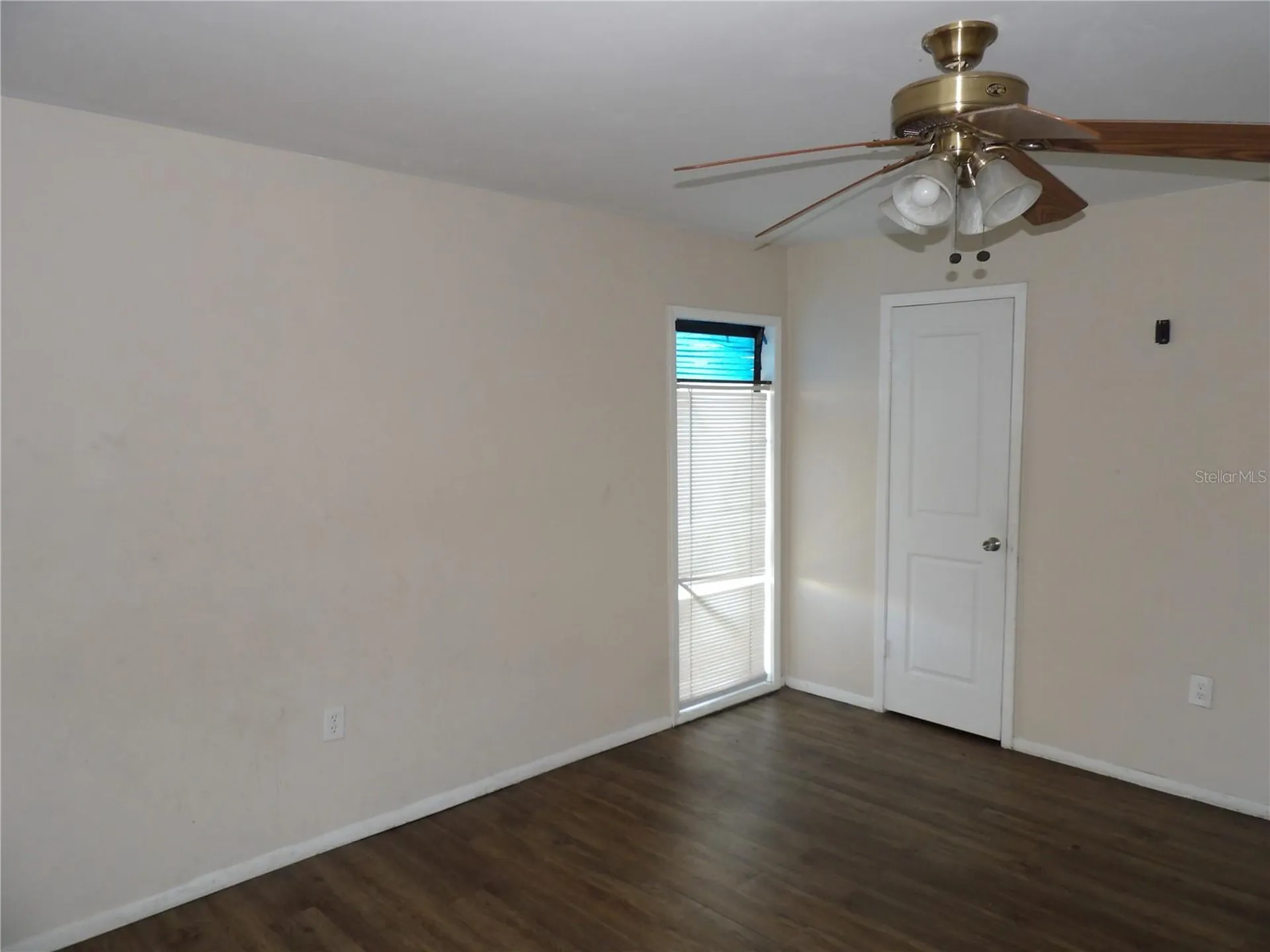 8602 Champlain Tampa FL 33614