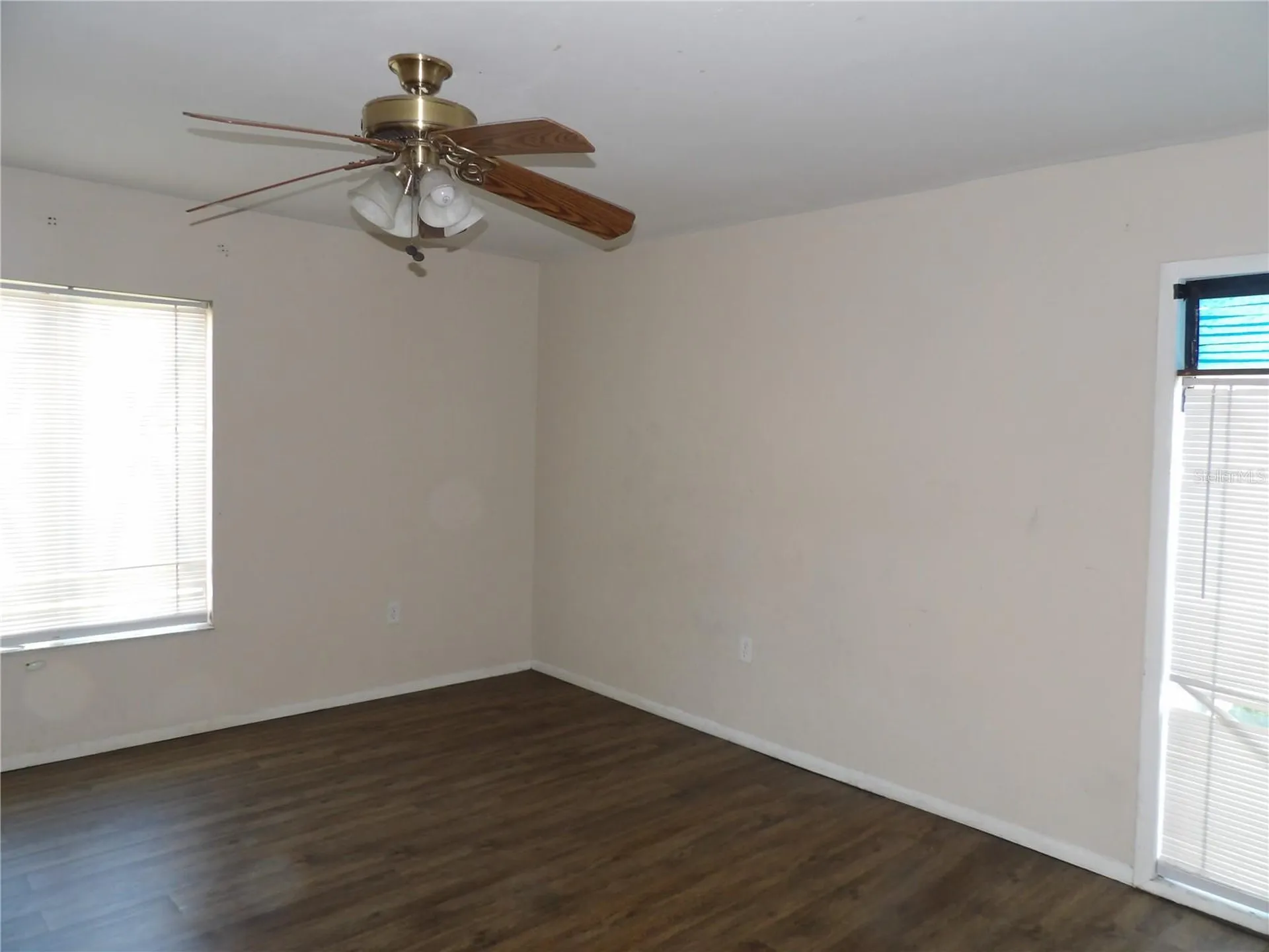 8602 Champlain Tampa FL 33614