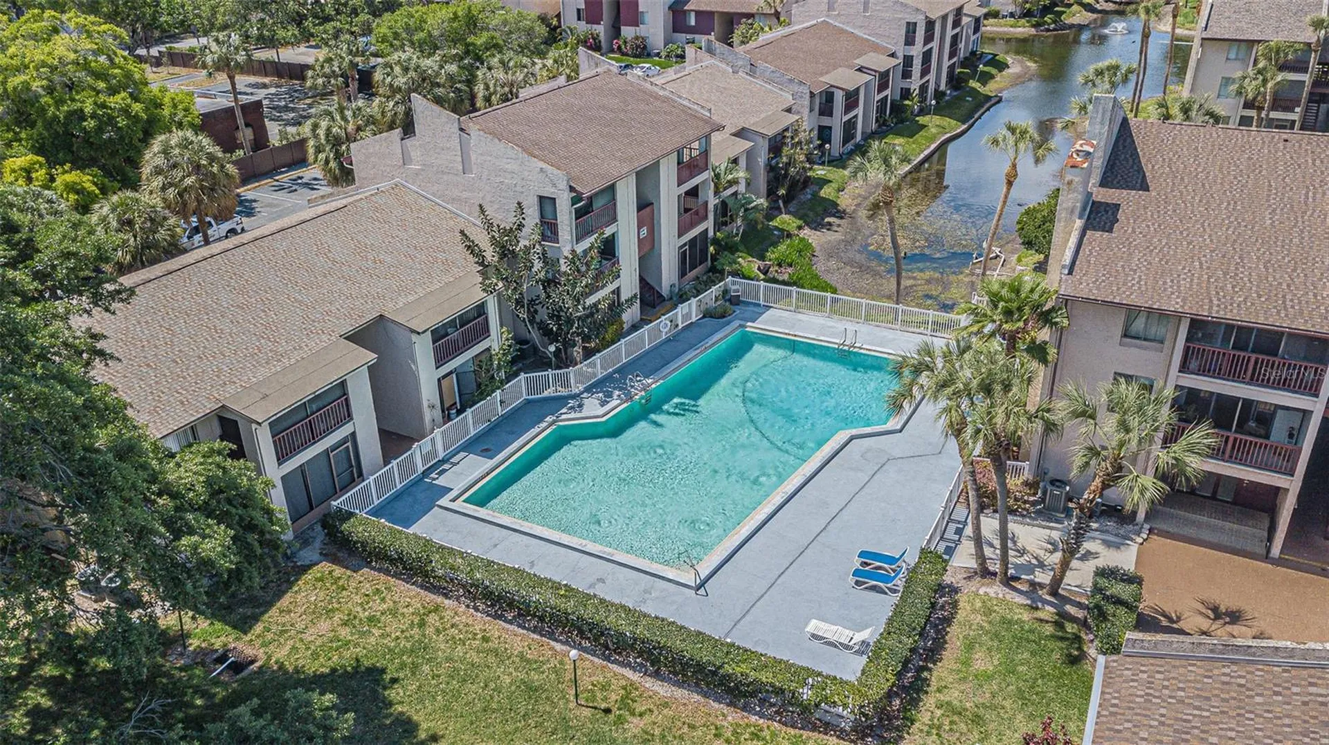 8602 Champlain Tampa FL 33614
