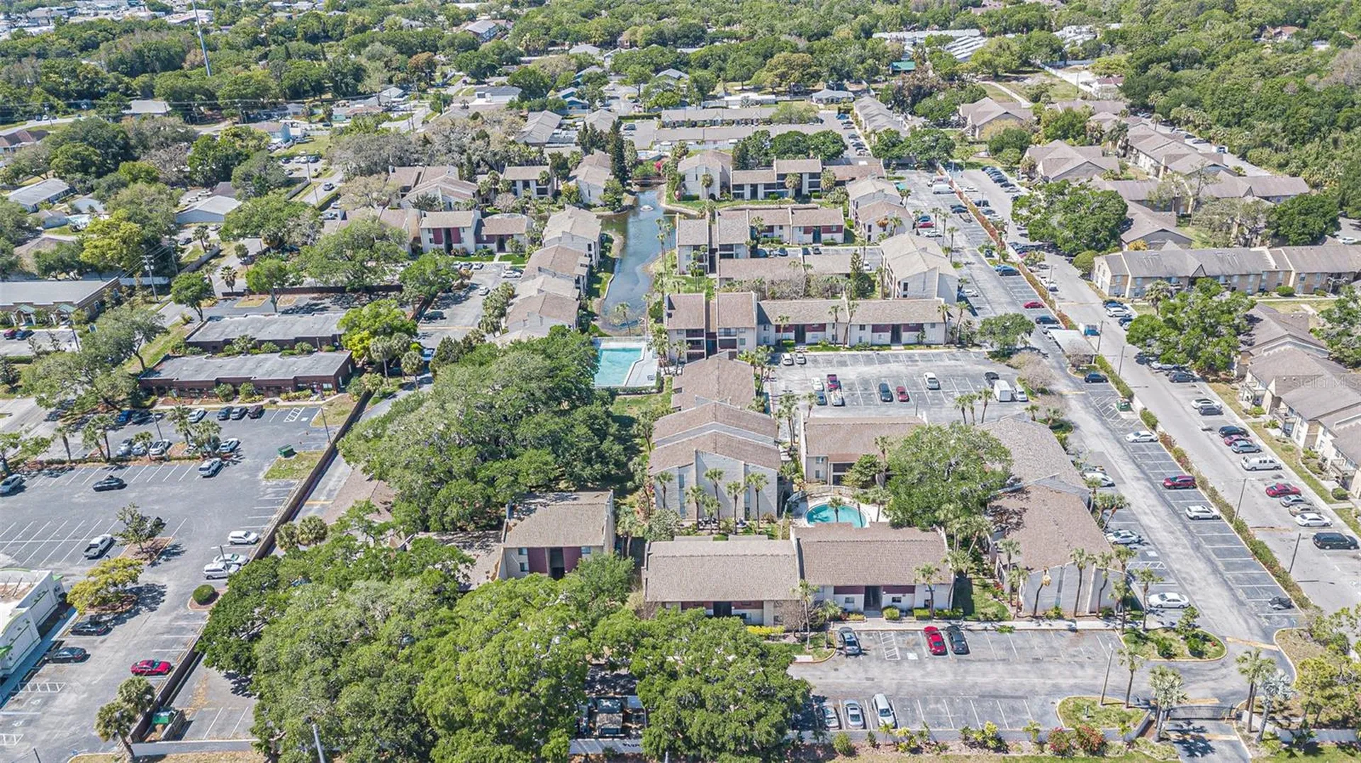 8602 Champlain Tampa FL 33614