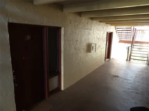 8602 Champlain Tampa FL 33614
