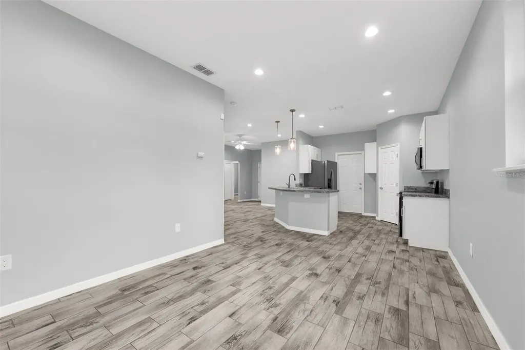 138 E 15th Street Apopka FL 32703