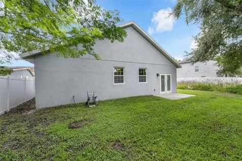 138 E 15th Street Apopka FL 32703