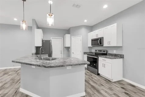 138 E 15th Street Apopka FL 32703
