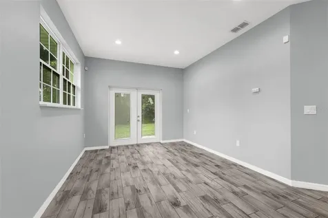 138 E 15th Street Apopka FL 32703