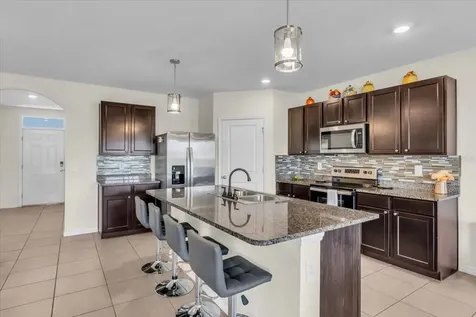 17119 Harvest Moon Way Bradenton FL 34211