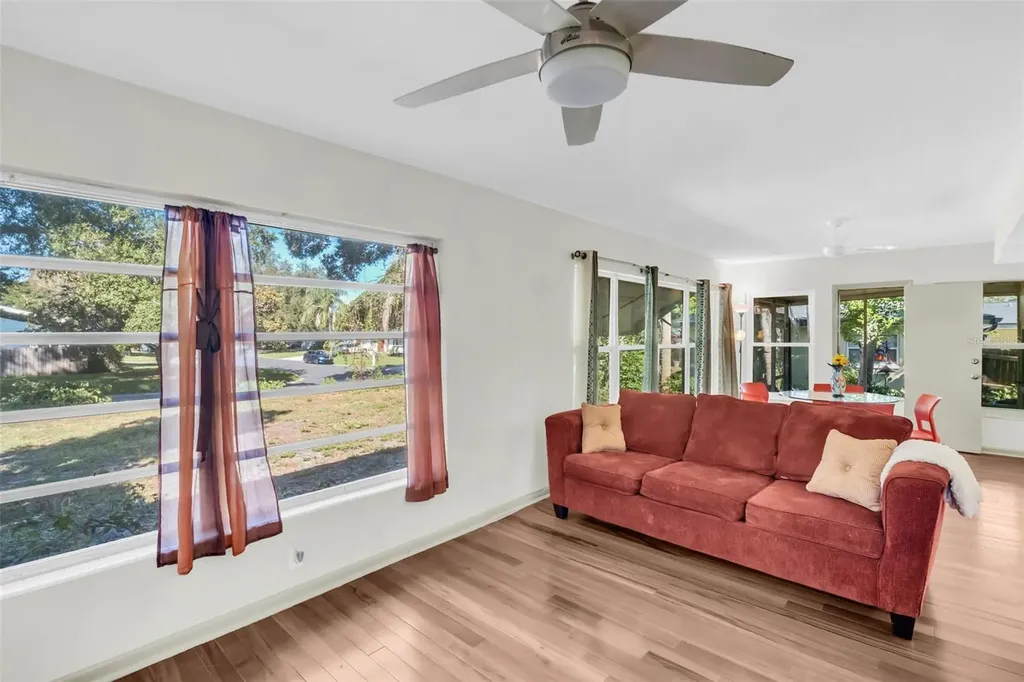 1182 Norwood Avenue Clearwater FL 33756