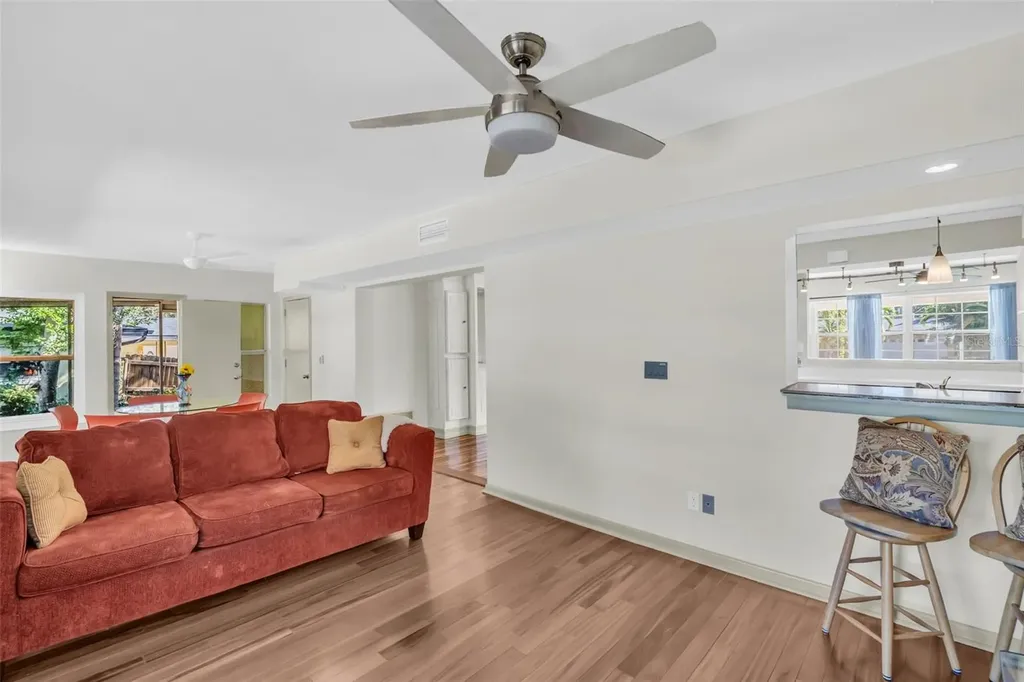 1182 Norwood Avenue Clearwater FL 33756