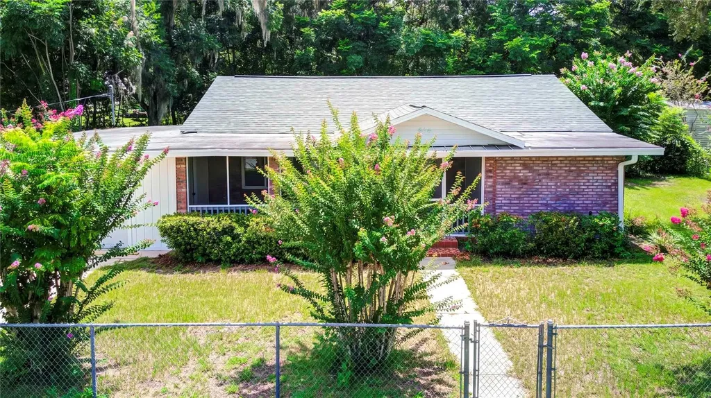 614 Powell Street Wildwood FL 34785