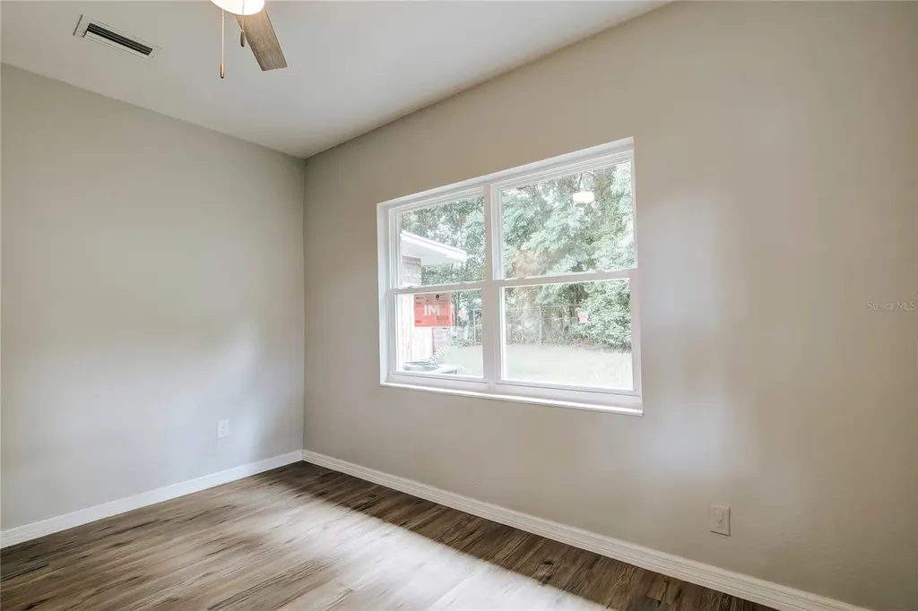 614 Powell Street Wildwood FL 34785