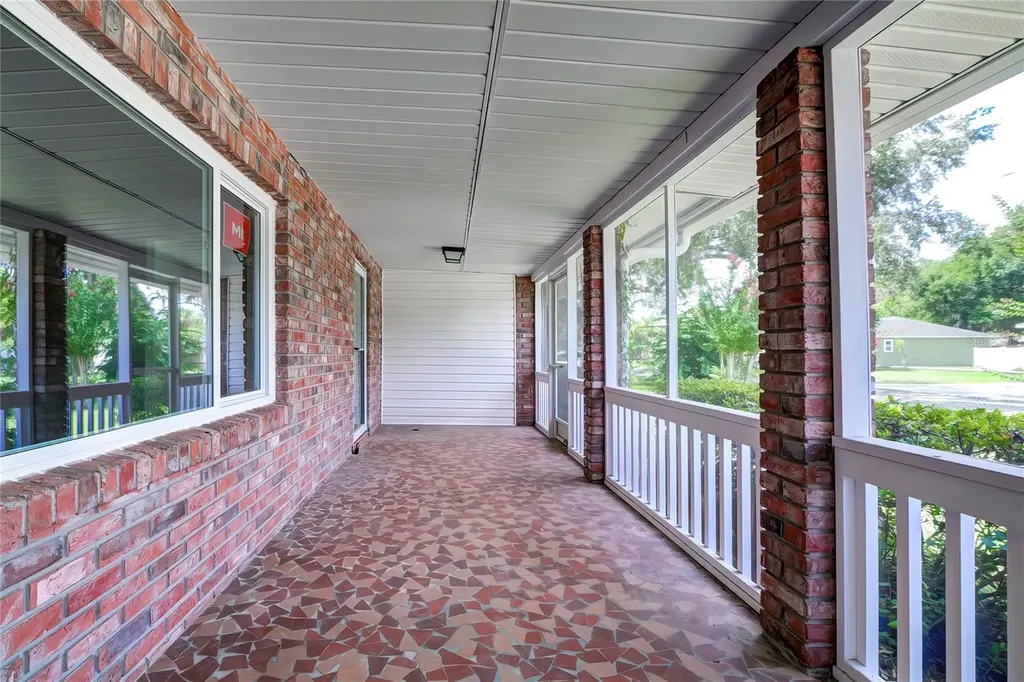 614 Powell Street Wildwood FL 34785