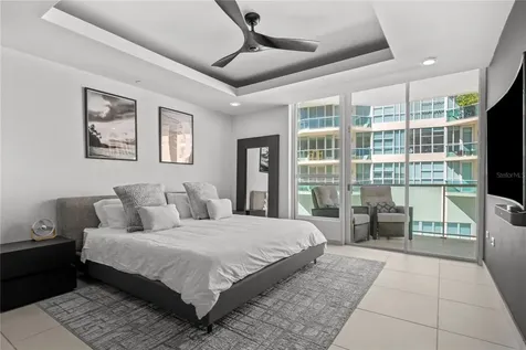 25 Ave Muñoz Rivera Bahia Plaza Apt San Juan PR 00901