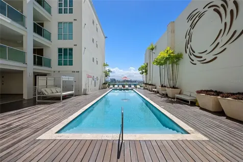 25 Ave Muñoz Rivera Bahia Plaza Apt San Juan PR 00901