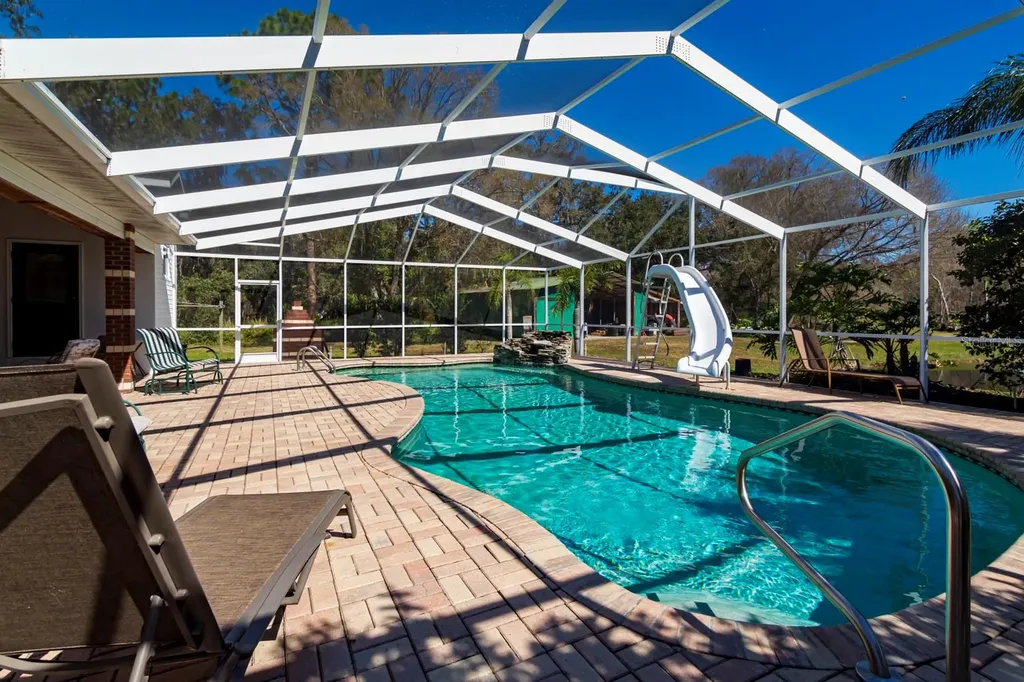 9215 Ridge Road New Port Richey FL 34654