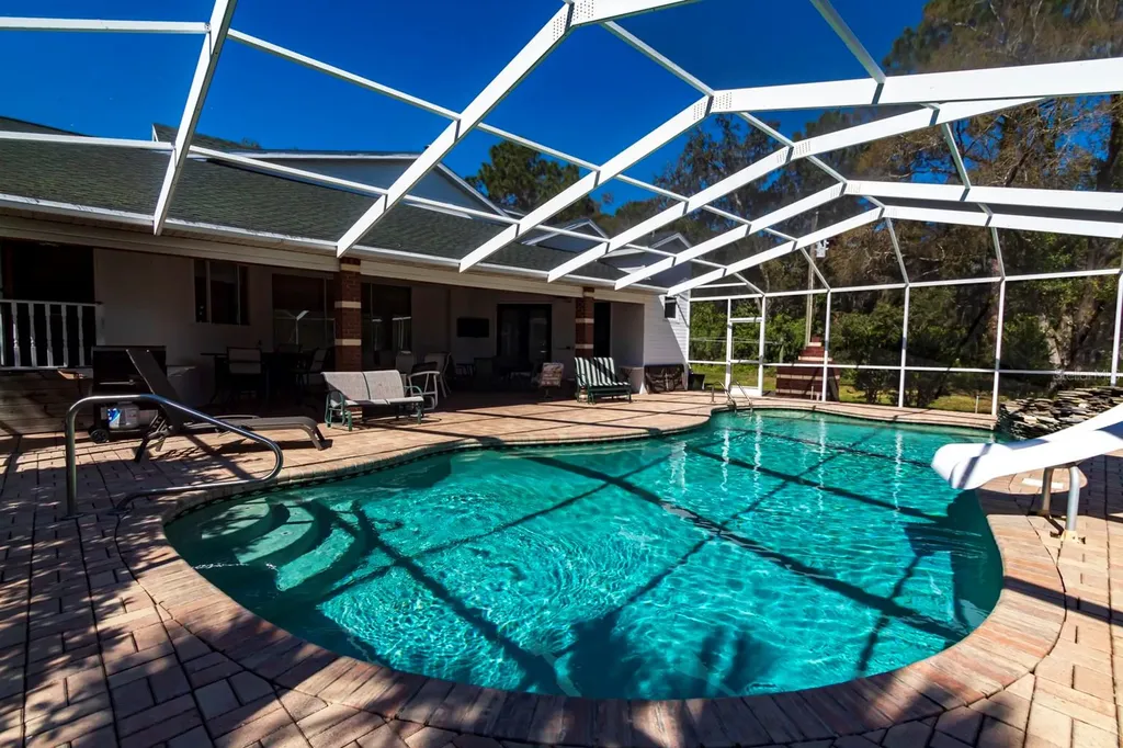 9215 Ridge Road New Port Richey FL 34654