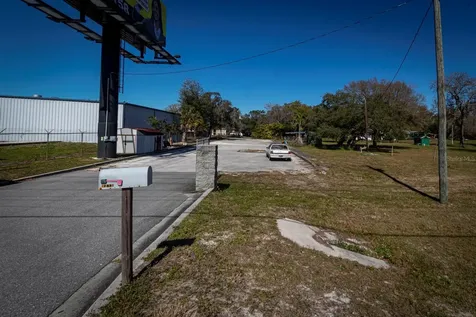 9215 Ridge Road New Port Richey FL 34654