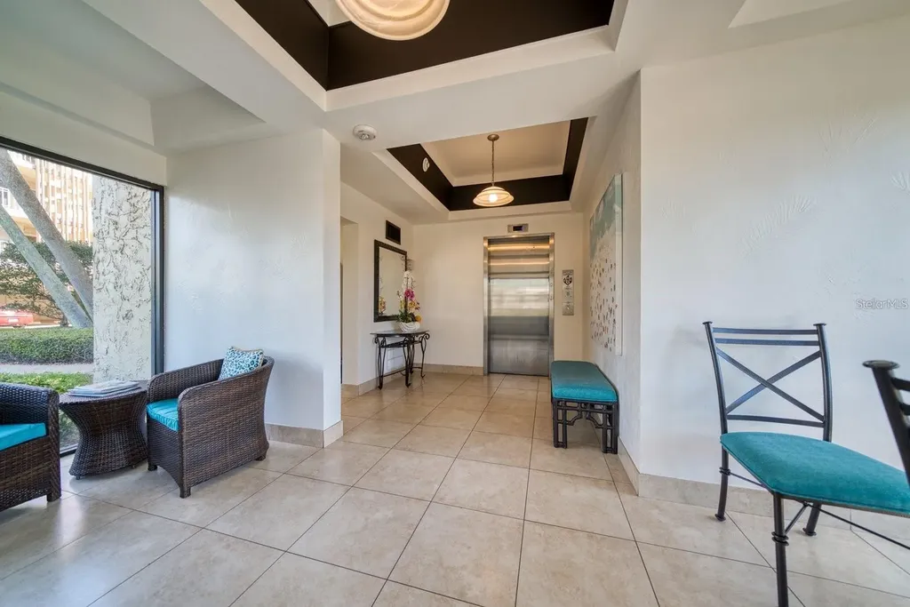 105 Island Way Clearwater FL 33767