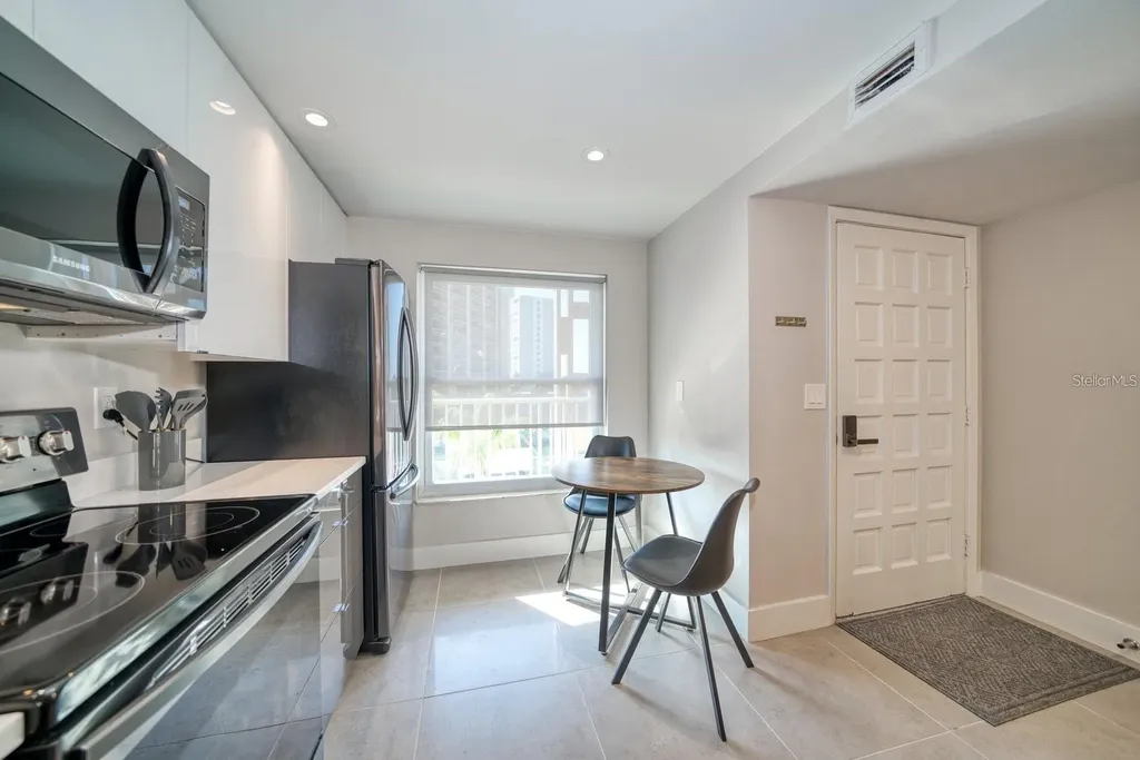 105 Island Way Clearwater FL 33767
